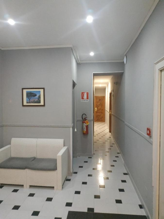 Hotel Luna Rossa Napoli Esterno foto